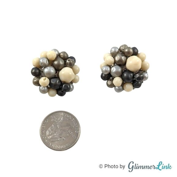 Vintage 50s Japan 4 Strand Gray & White Necklace Cluster Clip On Earrings - Picture 8 of 13